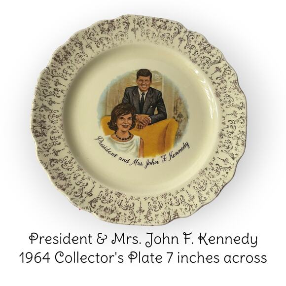 Vintage President & Mrs. John F. Kennedy 1964 Collector's Plate w Gold Trim - Picture 1 of 1
